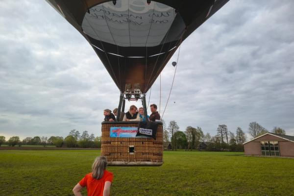 Ballonvaren-met-5-personen-1.jpg