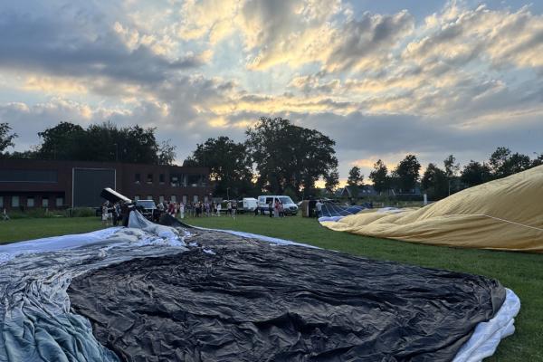 Ballonvaart-Deventer-Overijssel-naar-Laren-Gelderland-3.jpg