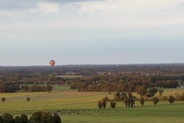 Ballonvaart-Deventer-Overijssel-naar-Laren-Gelderland-10.jpg