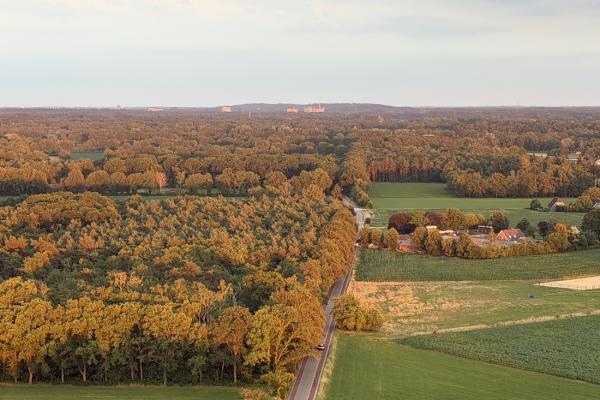 Ballonvaart-Deventer-Overijssel-naar-Laren-Gelderland-12.jpg