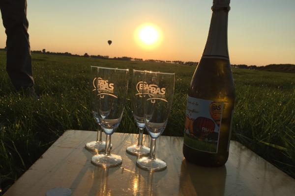 ballonvaart-zonsondergang.JPG