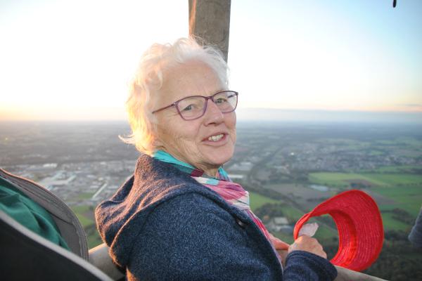Ballonvaart Holten prijswinnaars de biester (14).JPG