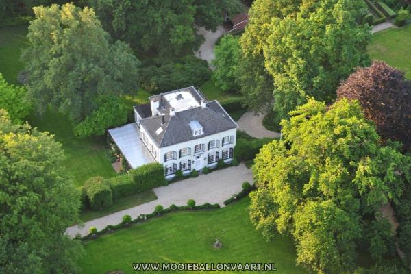 Ballonvaren-over-laren-gelderland_1.JPG