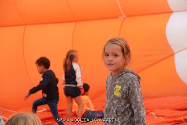 ballonvaart_bso_pindakaas_goenlo_1.JPG