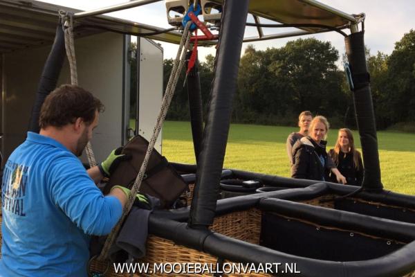 Groepsballonvaart-6personen-mooieballonvaart  (9).JPG