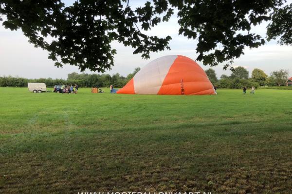ballonvaren-2-personen-zwiep-gelderland-3.JPG